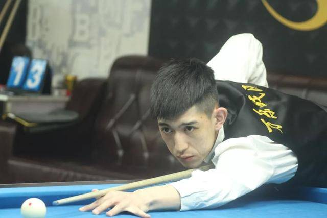 相比之下 相比之下