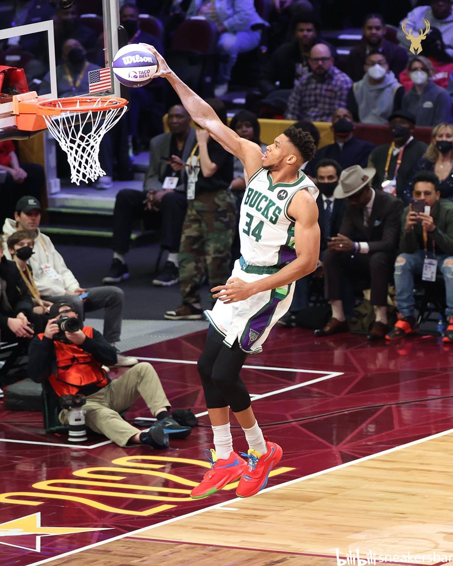 并且在关键 并且在关键