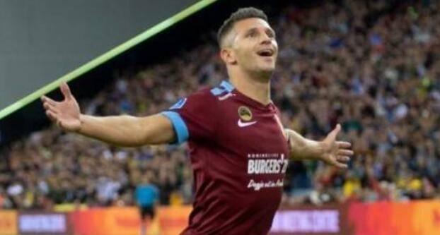 支持者和反 支持者和反