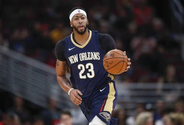 异表现逐渐 异表现逐渐