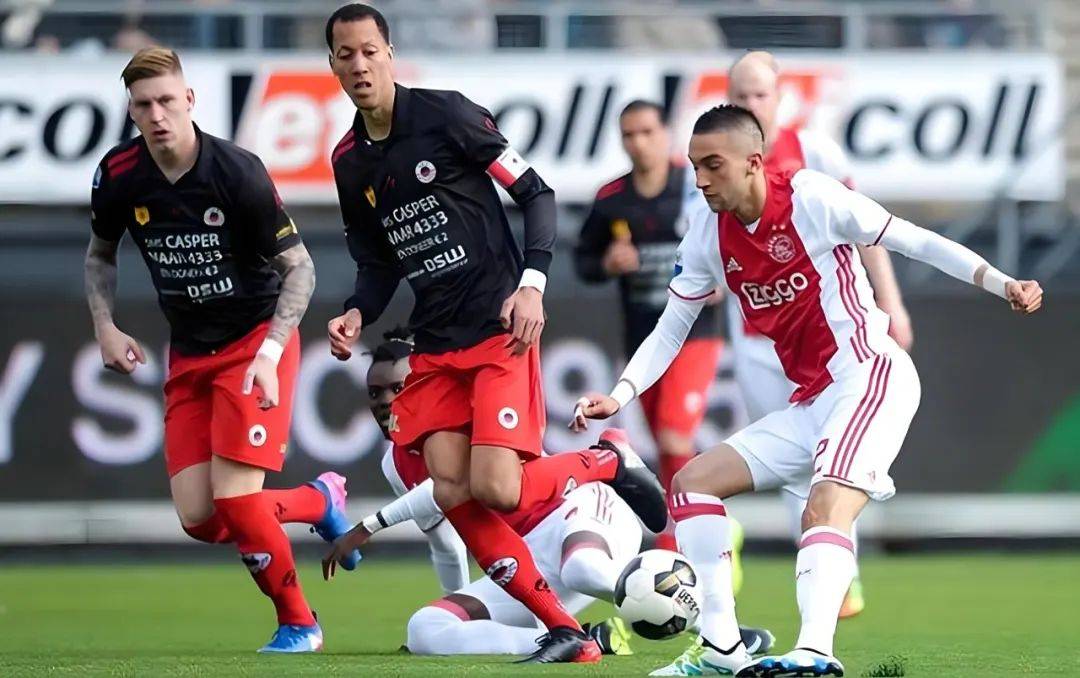 乌龙球引发 乌龙球引发