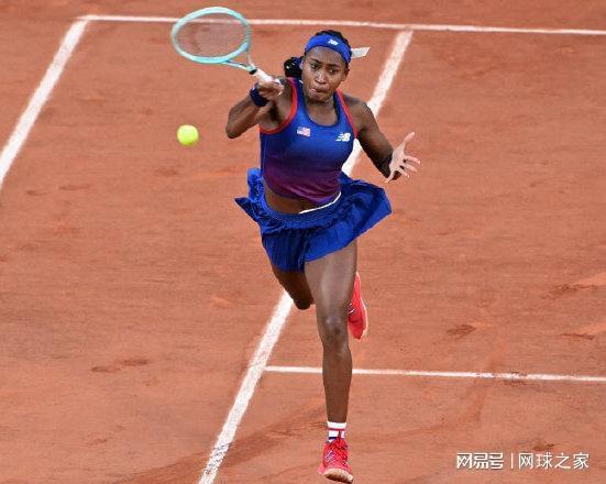 体育2022世界体操世锦赛 中国队收获男团金牌