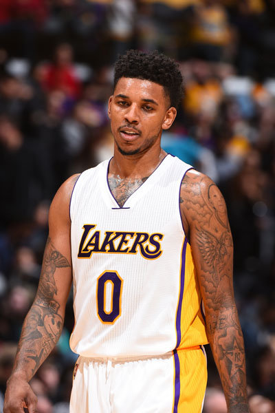 防守反击 防守反击